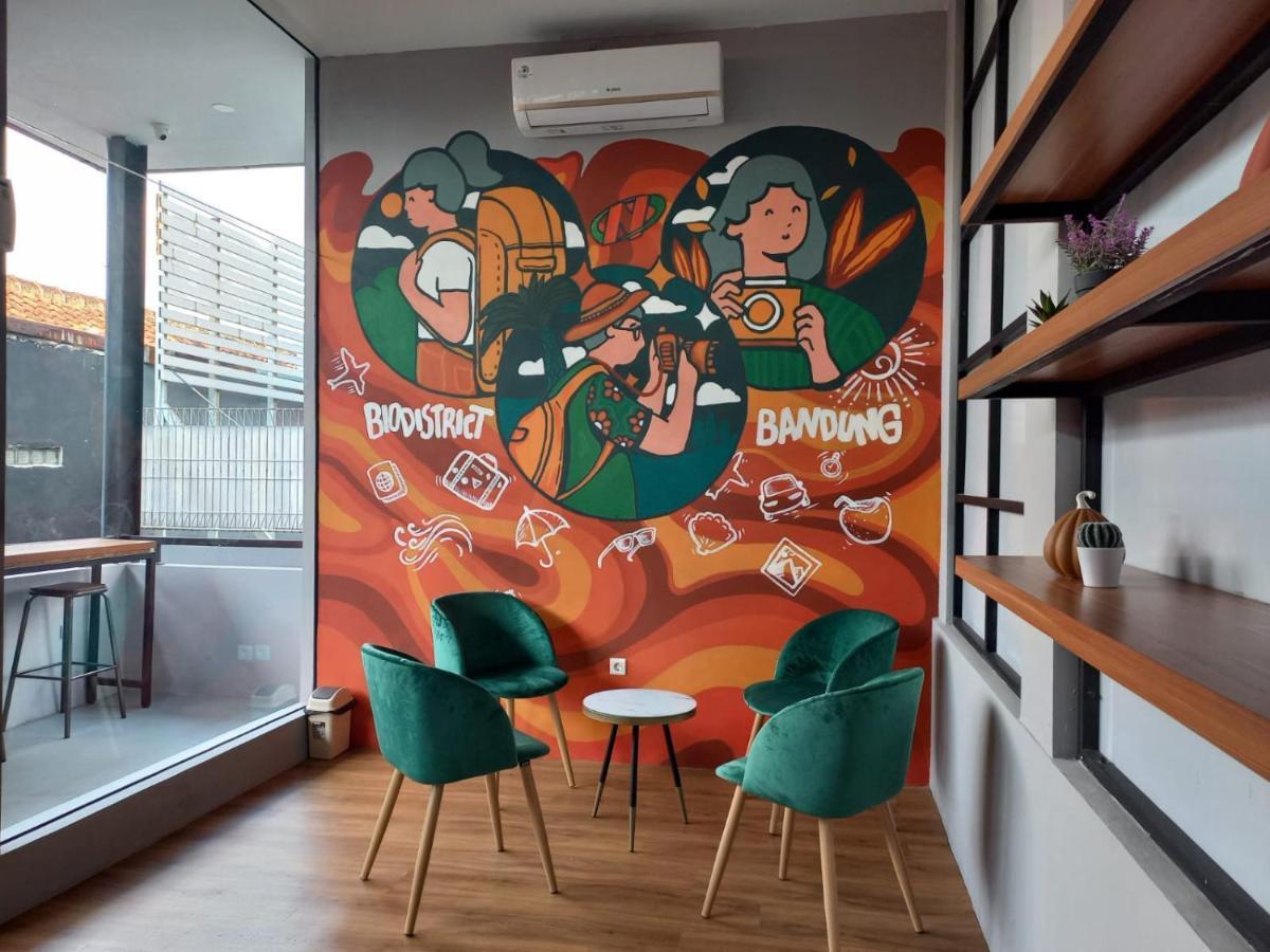 Nindya Biodistrict Hotel Бандунг Экстерьер фото
