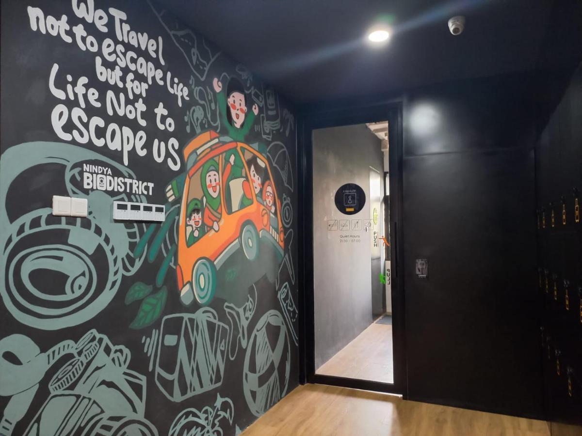 Nindya Biodistrict Hotel Бандунг Экстерьер фото